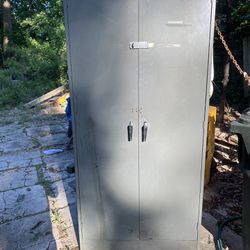 Metal Cabinet    Also Offer Cheap Delivery