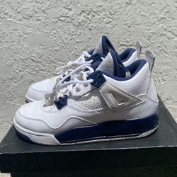 Size 5y - Jordan 4 Columbia W Box 