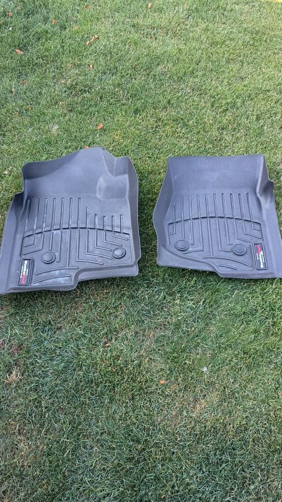 Weather tech Floor Mats For 01 Tahoe
