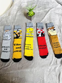 Looney Tunes Character Crew Socks Set of 5 Unisex Size L