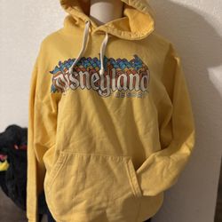 Women’s Disney Hoodie Size Meidum 