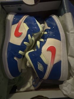 Brand new toddler shoes 8c