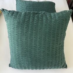 Decorative Throw Pillows – Teal Textured 