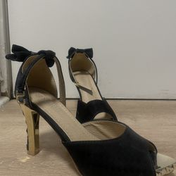 Black And Gold Heels
