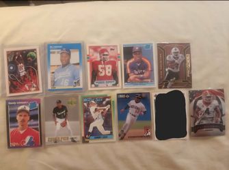 Football, basketball, baseball cards lot