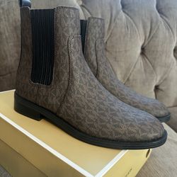Michael Kors Boots 