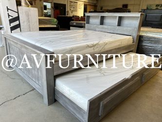 Full Bed W Twin Trundle And 2 Foam Mattresses 