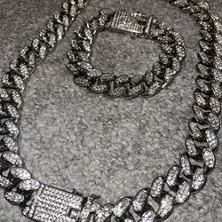 Cuban Link Chain & Bracelet