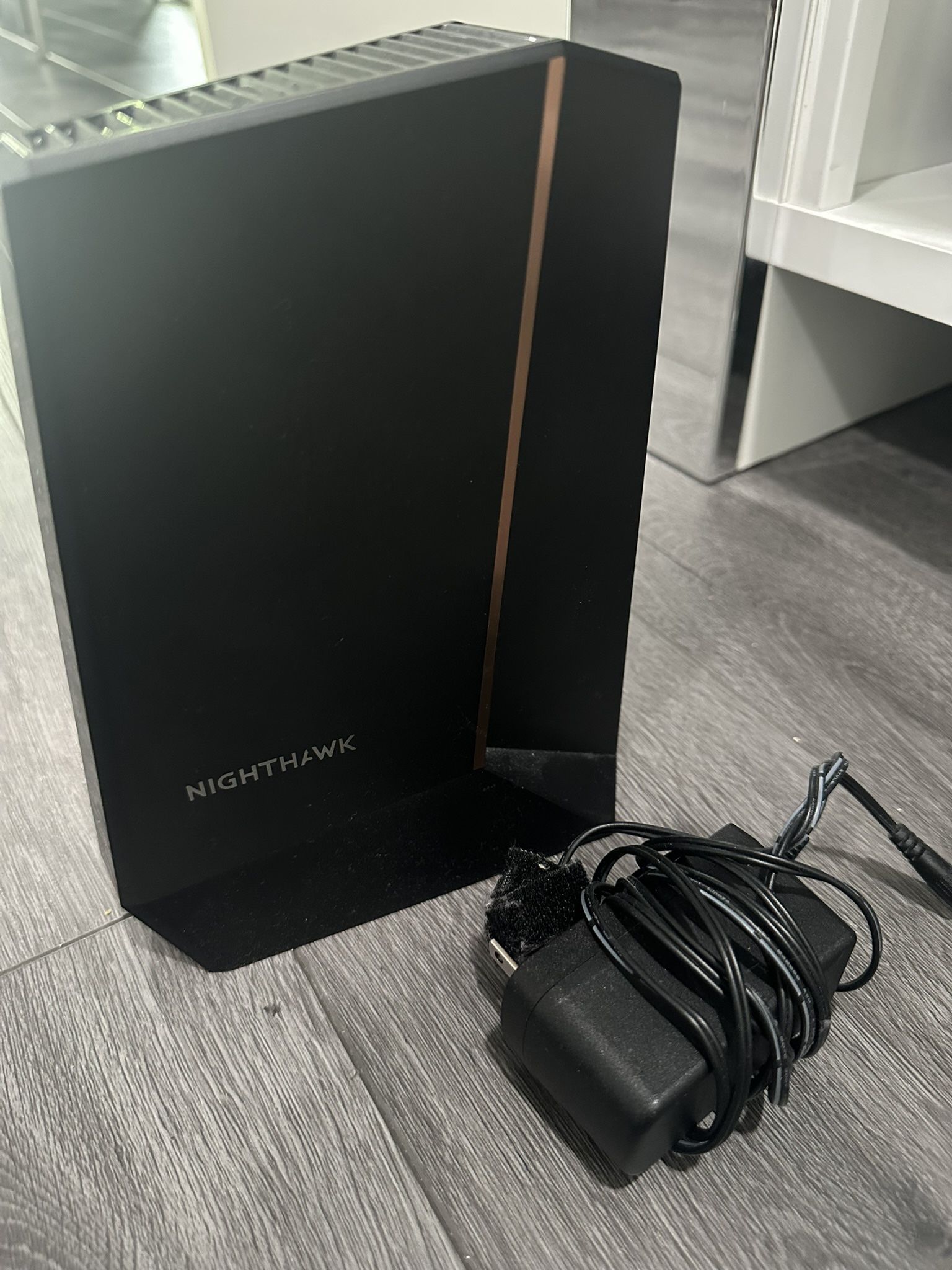 Netgear Nighthawk Cable Modem CM2000 super fast !!
