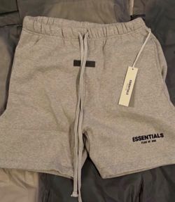 Ess shorts
