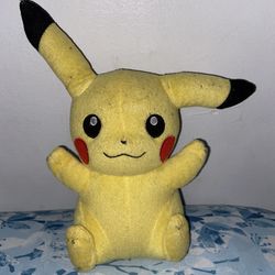 Takara Tomy Pikachu Pokemon Stuff Animal