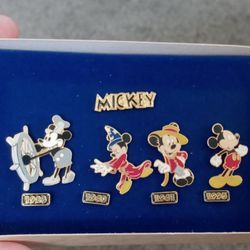 Mickey Pin 