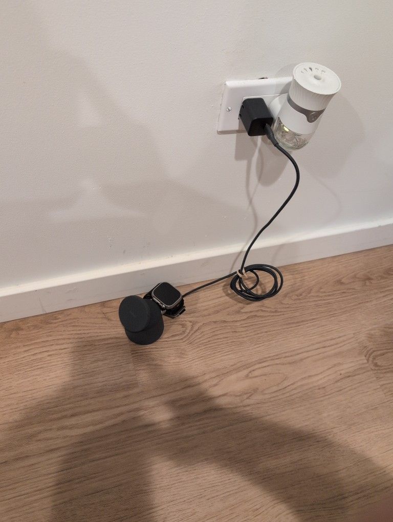 Belkin 2 in 1 Magsafe Wireless Charging Stand