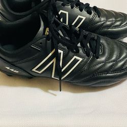 NEW BALANCE 442 Academy Soccer Cleats  Black Size  Men 6.5/Women 8