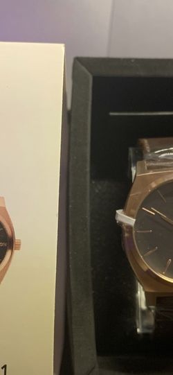 Gold Nixon Watch