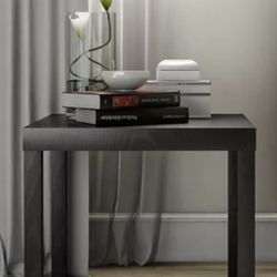 Arqam End Table 