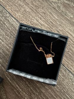 Rose Gold Square Pavé Pendant Necklace