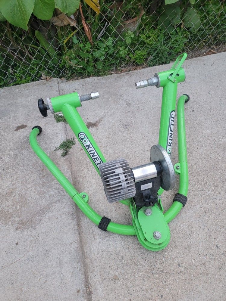 Kinetic Road Machine Smart Fluid Bike Trainer