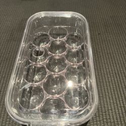 Clear Plastic Egg Holder