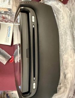 NEW GM Sierra AT4 Dual Screen Entertainment System #(contact info removed)2