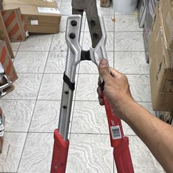 Corona XSeries 2 - 1/4 in. Cut Capacity High Carbon Steel Blade With Non Slip Grips Bypass Lopper