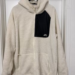 Nike White Men’s Sweater - size Xxl