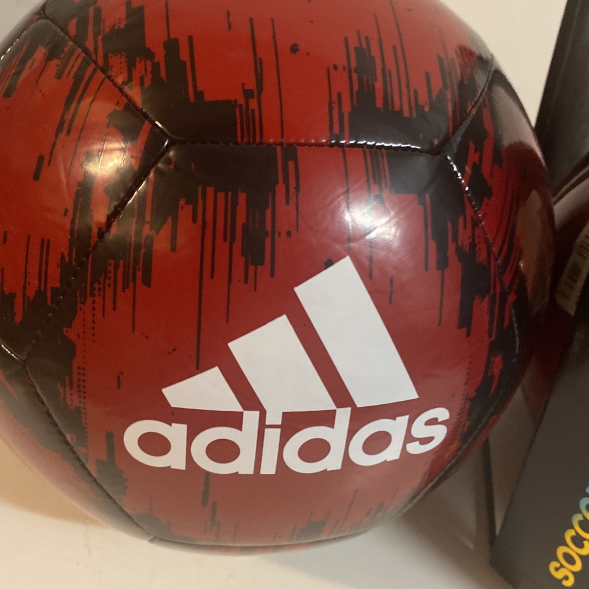 Erkende stå på række mareridt 3 New Adidas 2 Gliders Size 5 Soccer Balls for Sale in Tracy, CA - OfferUp