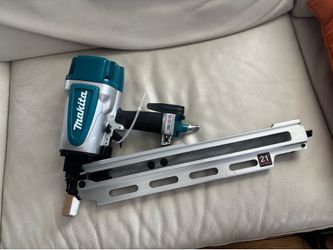 Makita 3 1/2 in 21 ^ full round head framing nail