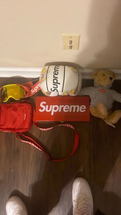 Supreme Accessories 