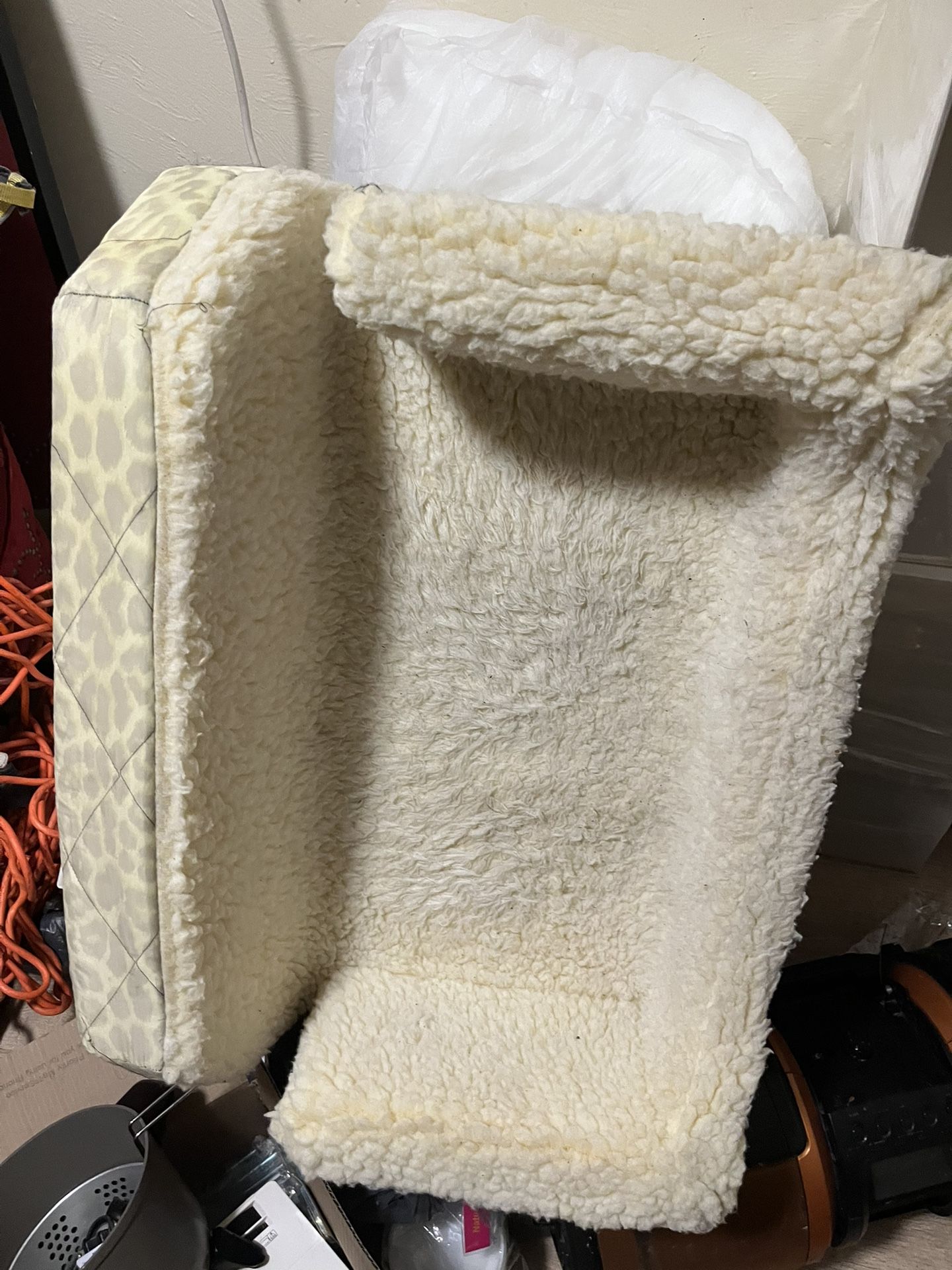 Dog Bed 