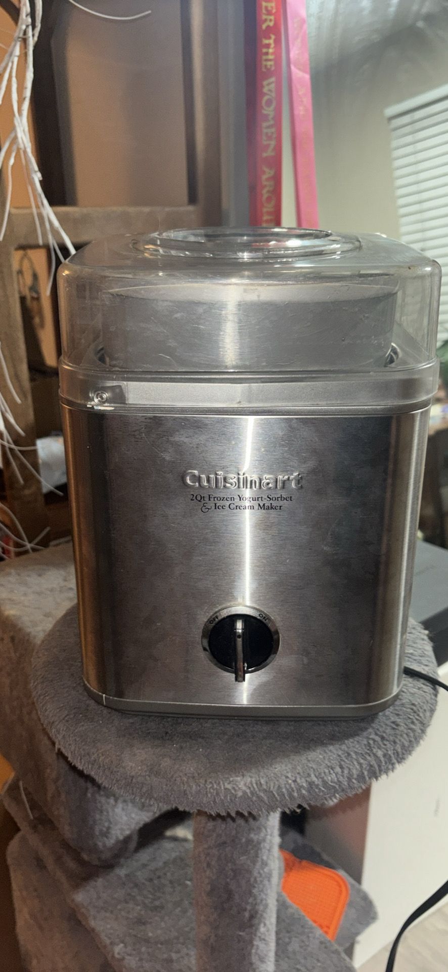 Cuisine art 2 quart frozen yogurt, sorbet, ice cream maker