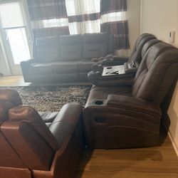Leather Brow Couch I Only Had Less Than A Year And The Sets Came Out Is Very Nice And The Color Is So Nice If You’re Interested In It Let Me Know 