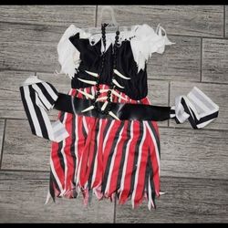 Women's Medium Pirate Outfit