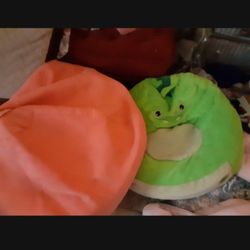 Beanbag Suede & Plush $20.00 (Serious Buyers) Cash Only 