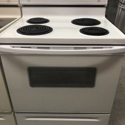White Self Clean Stove 