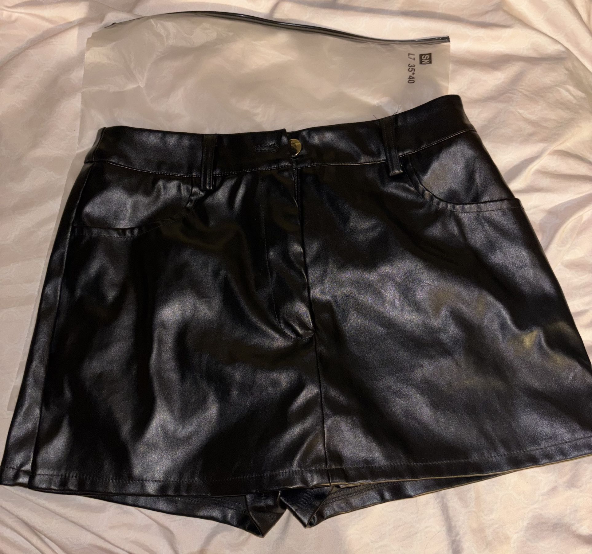 SHEIN Leather Skirt