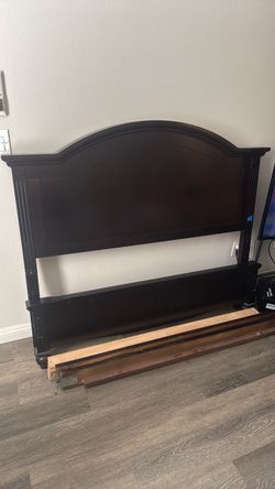 Full Size Bed