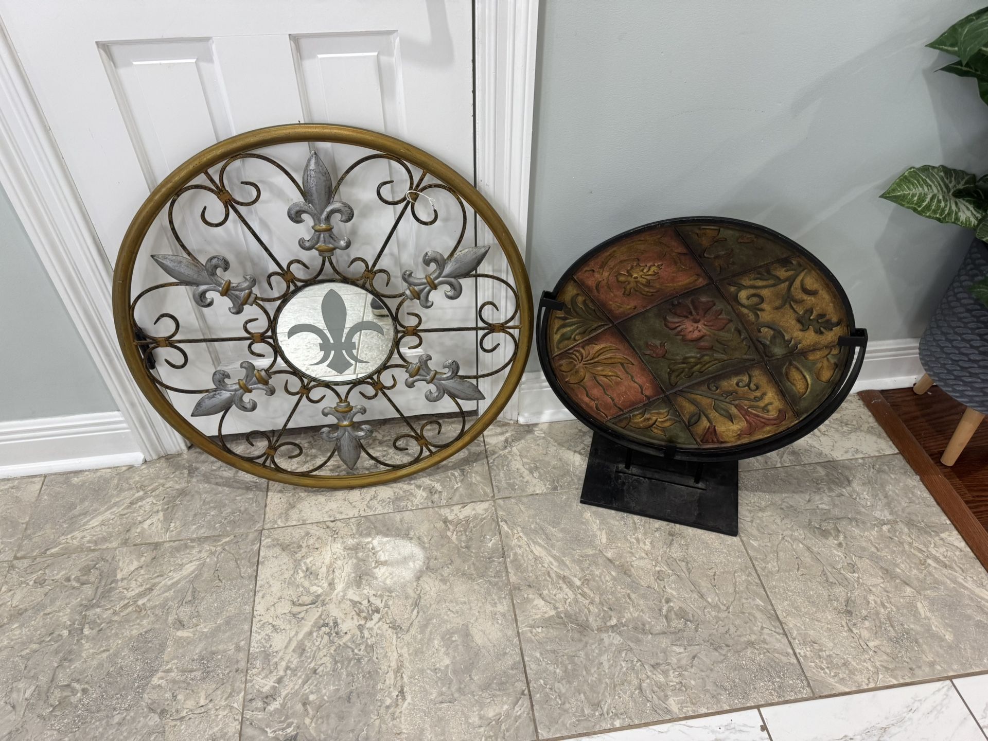 Two Home DECORACTION