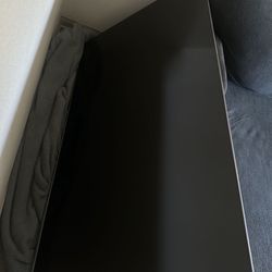 Samsung Smart TV 65in