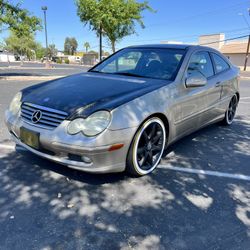 2003 Mercedes-Benz C230 Coupe Kompressor 