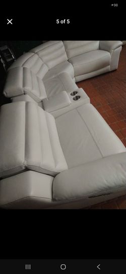 SECTIONALGENUINELEATHERRECLINERELECTRICWHITECOLOR....DELIVERY SERVICE AVAILABLE ✅️🚚
