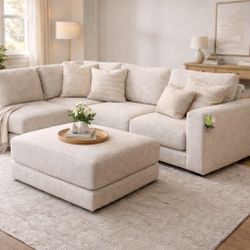 🔥 New Dayna 4-Piece Fabric Modular Sectional  💰 Warehouse Price: $950 🏬 Retail: $1,500+  Upgrade your living room with this large, ultra-comfortabl