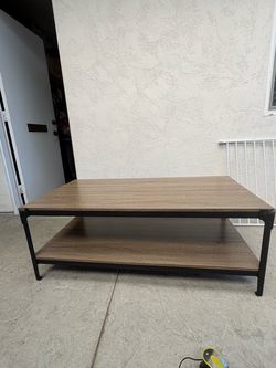 Coffee table NEED GONE ASAP