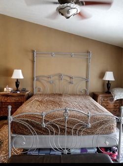 Stunning vintage California King iron bedframe