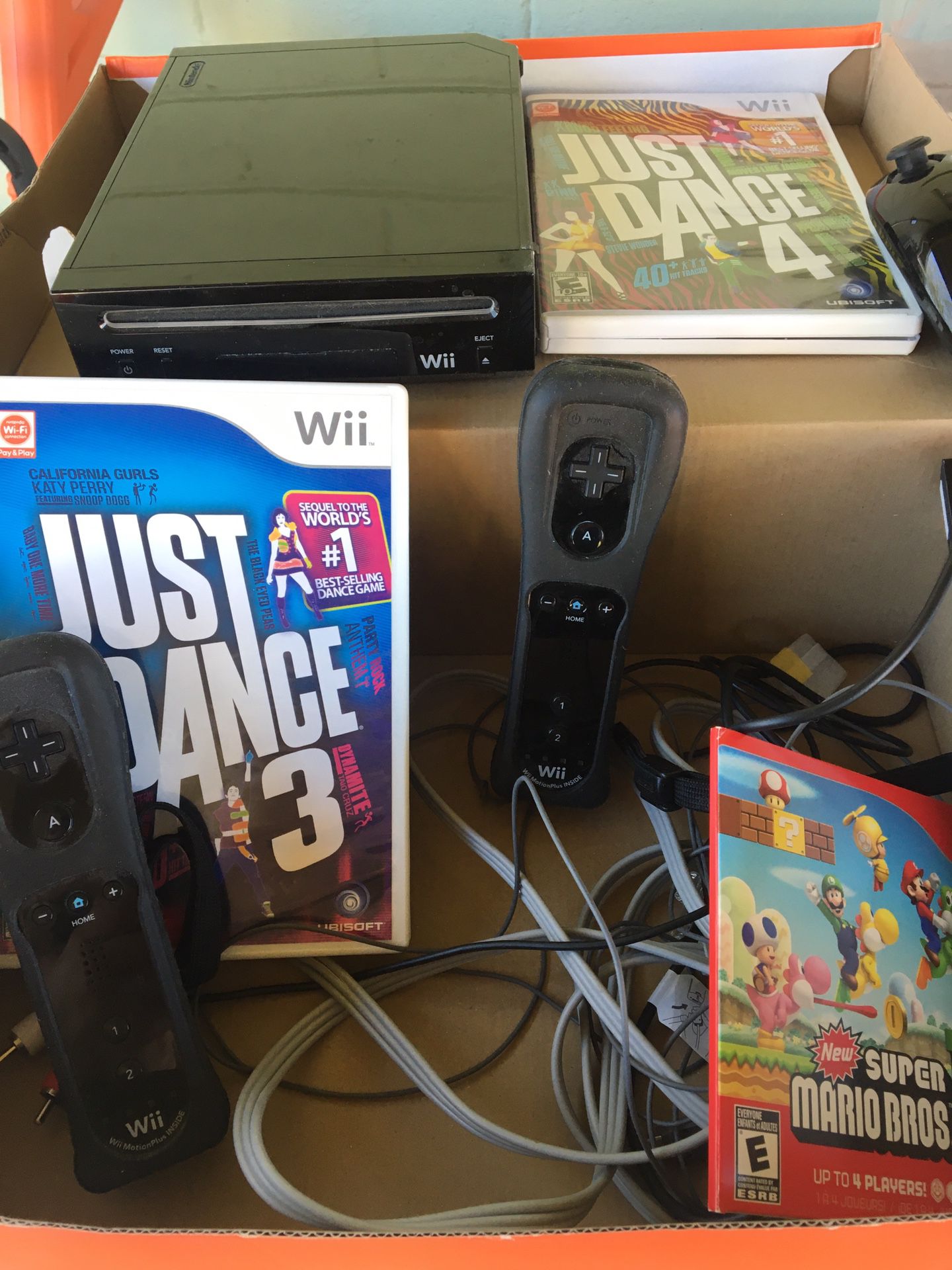 Wii with three games