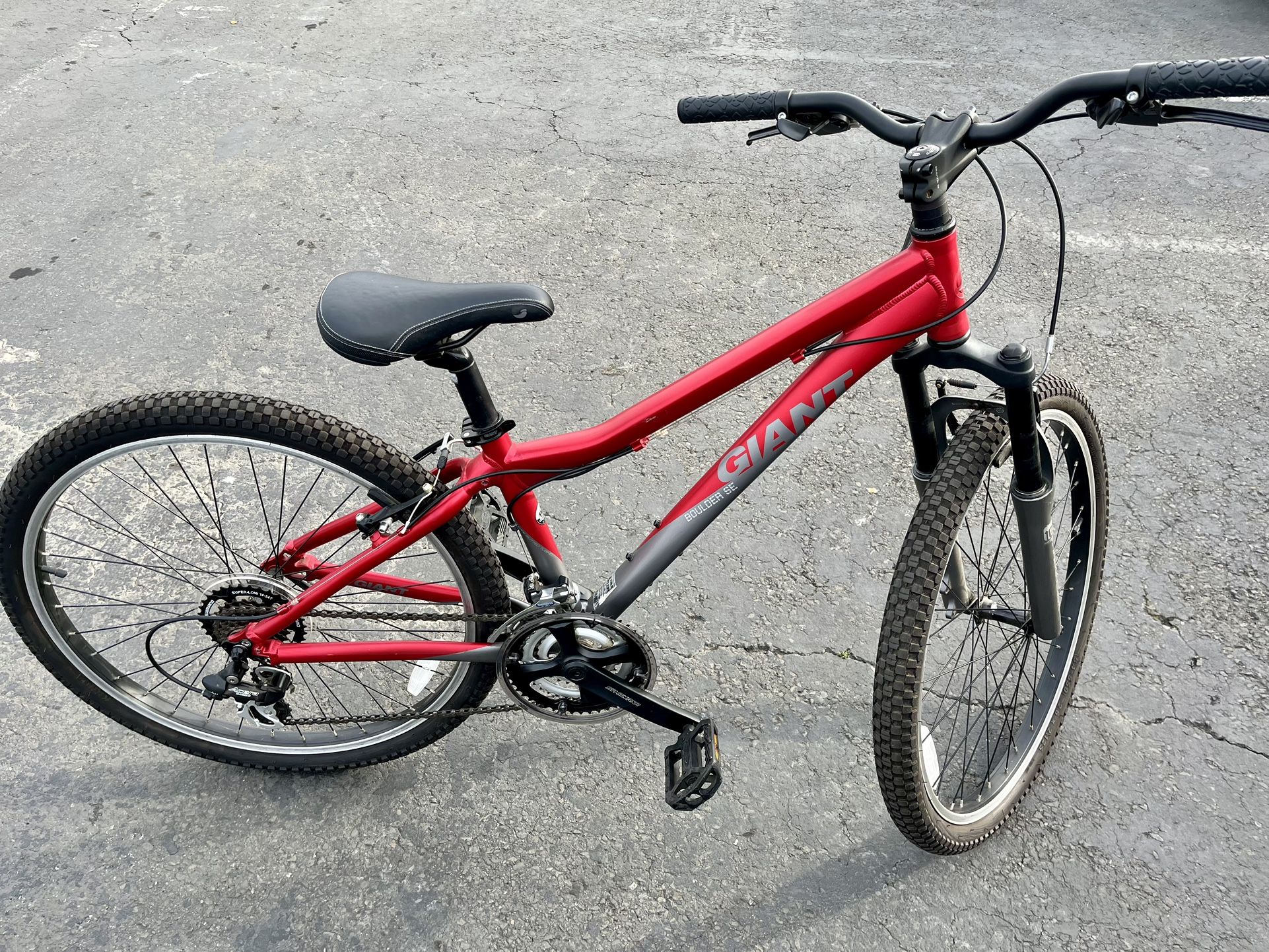 Red Giant Commuter Bike 