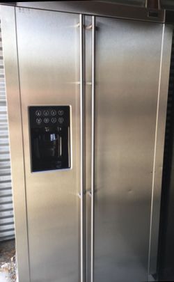 Ge monogram stainless steel refrigerator
