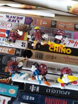 6 Original 1988 California Raisins