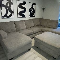 Modern Gray Sectional Couch w/ Ottoman – Excellent Condition