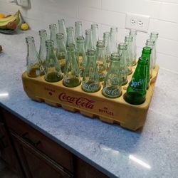 24 Bottle Plastic Coke Case With Bottles